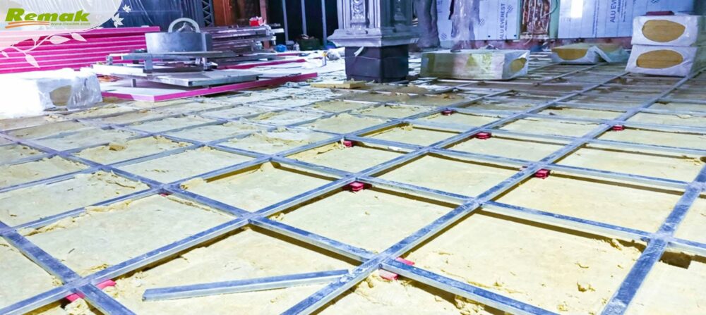 Vì sao cần cách âm bar sàn? Giải pháp đến từ bông khoáng, len đá Remak Stonewool Thi công cách âm sàn bằng bông khoáng Remak